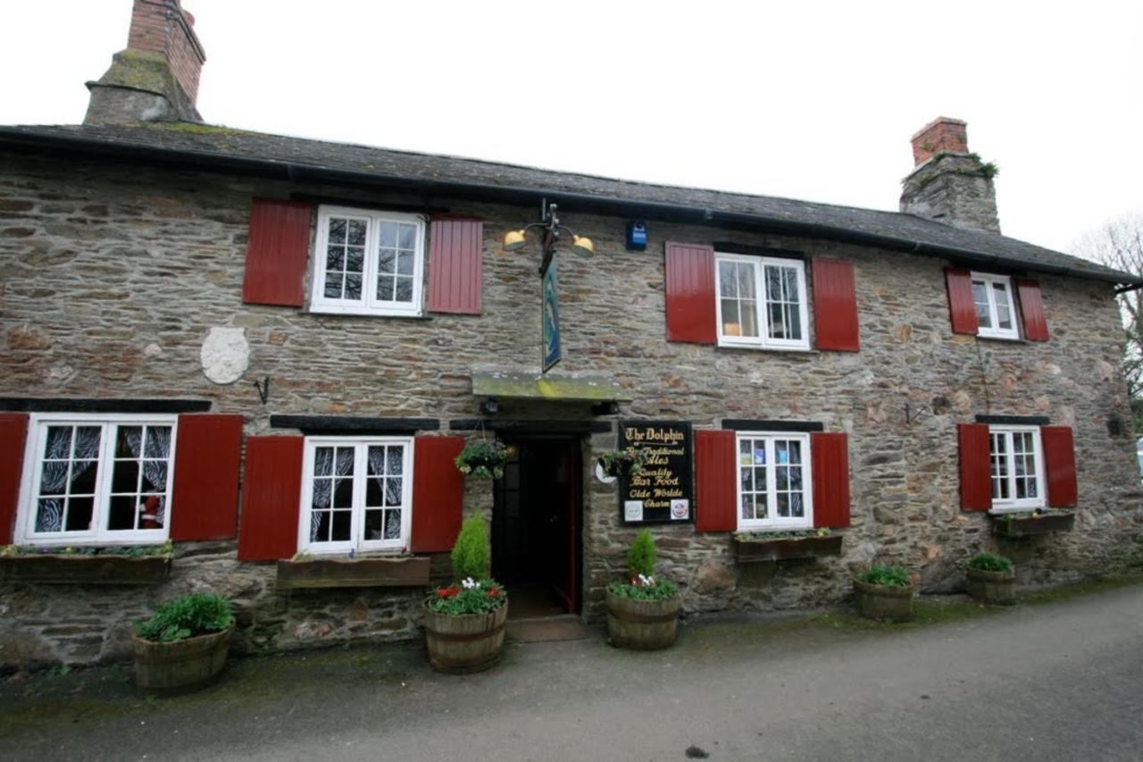 The Dolphin Inn 金斯布里奇 外观 照片
