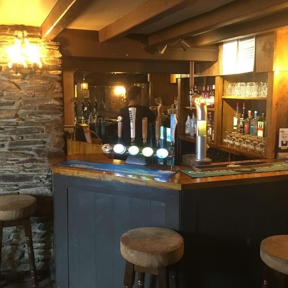 The Dolphin Inn 金斯布里奇 客房 照片
