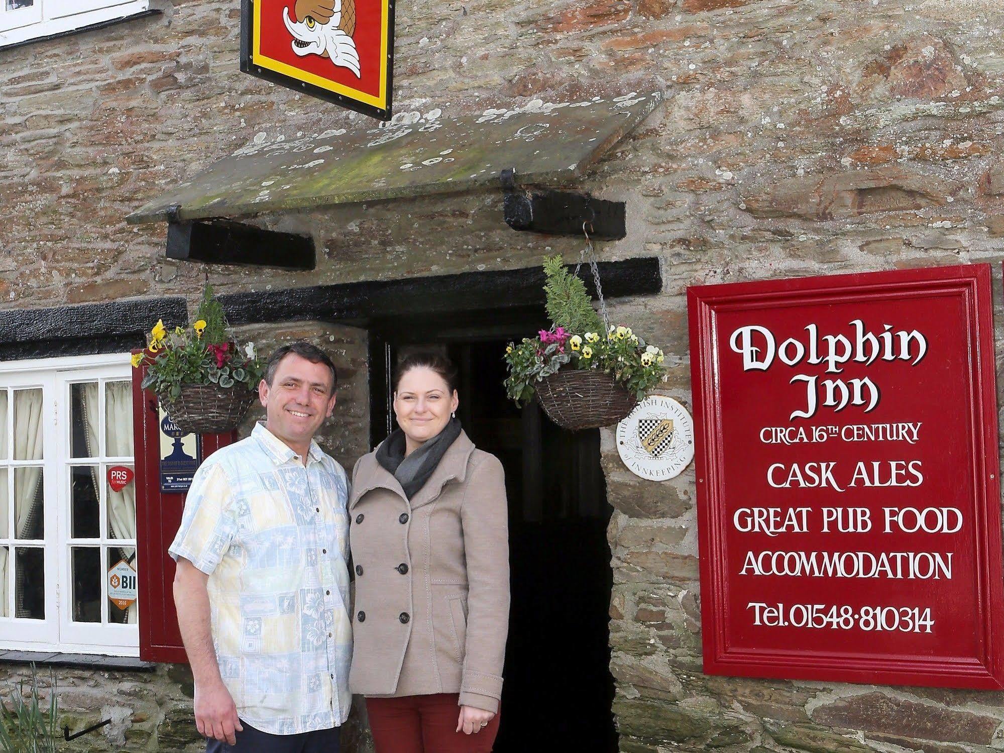 The Dolphin Inn 金斯布里奇 外观 照片